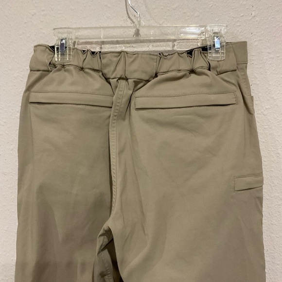 Duluth Trading Co. Cargo Pants Tan Elastic Back Waist Nylon Men’s Med Waist 30 L - Picture 4 of 16